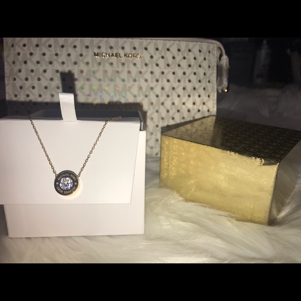 Michael Kors gold necklace NWT